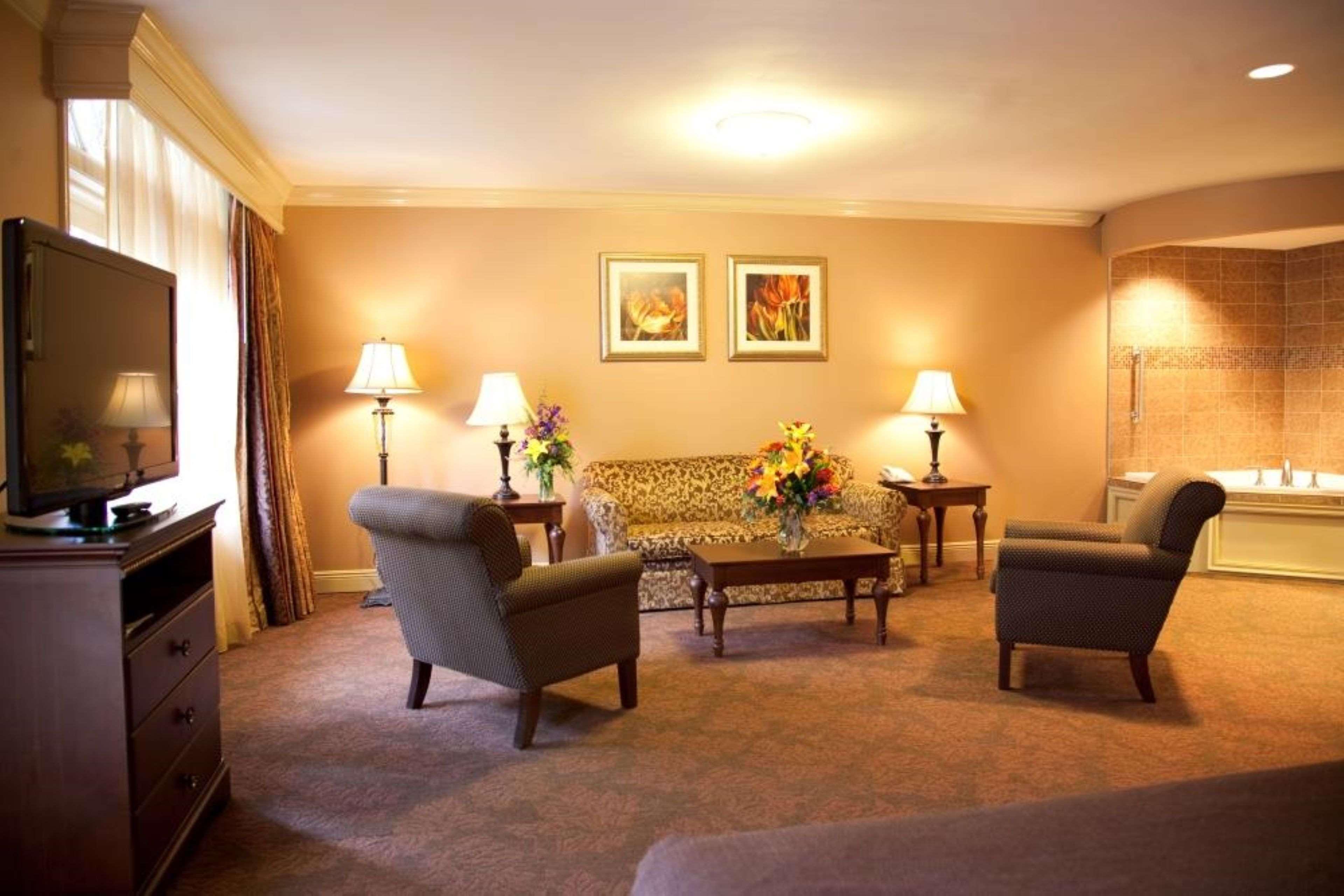 Best Western Plus French Quarter Courtyard Hotel New Orleans Bilik gambar