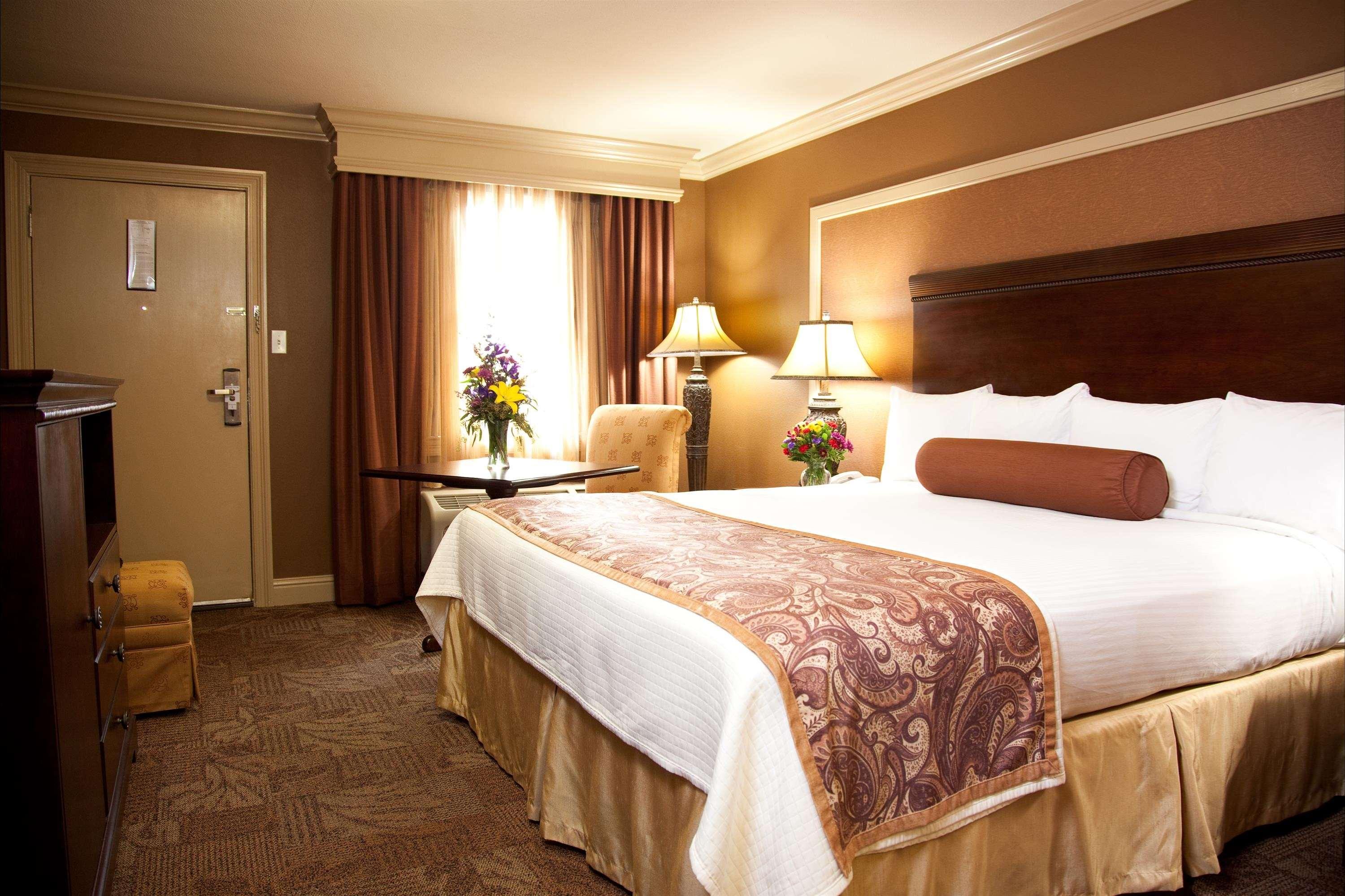 Best Western Plus French Quarter Courtyard Hotel New Orleans Bilik gambar